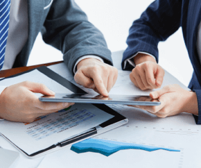 根据用户群体需求及使用习惯，进行设计开发和优化